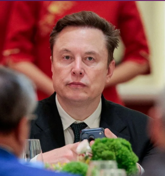 Musk elogia Xi Jinping como “grande líder” em entrevista à TV estatal chinesa